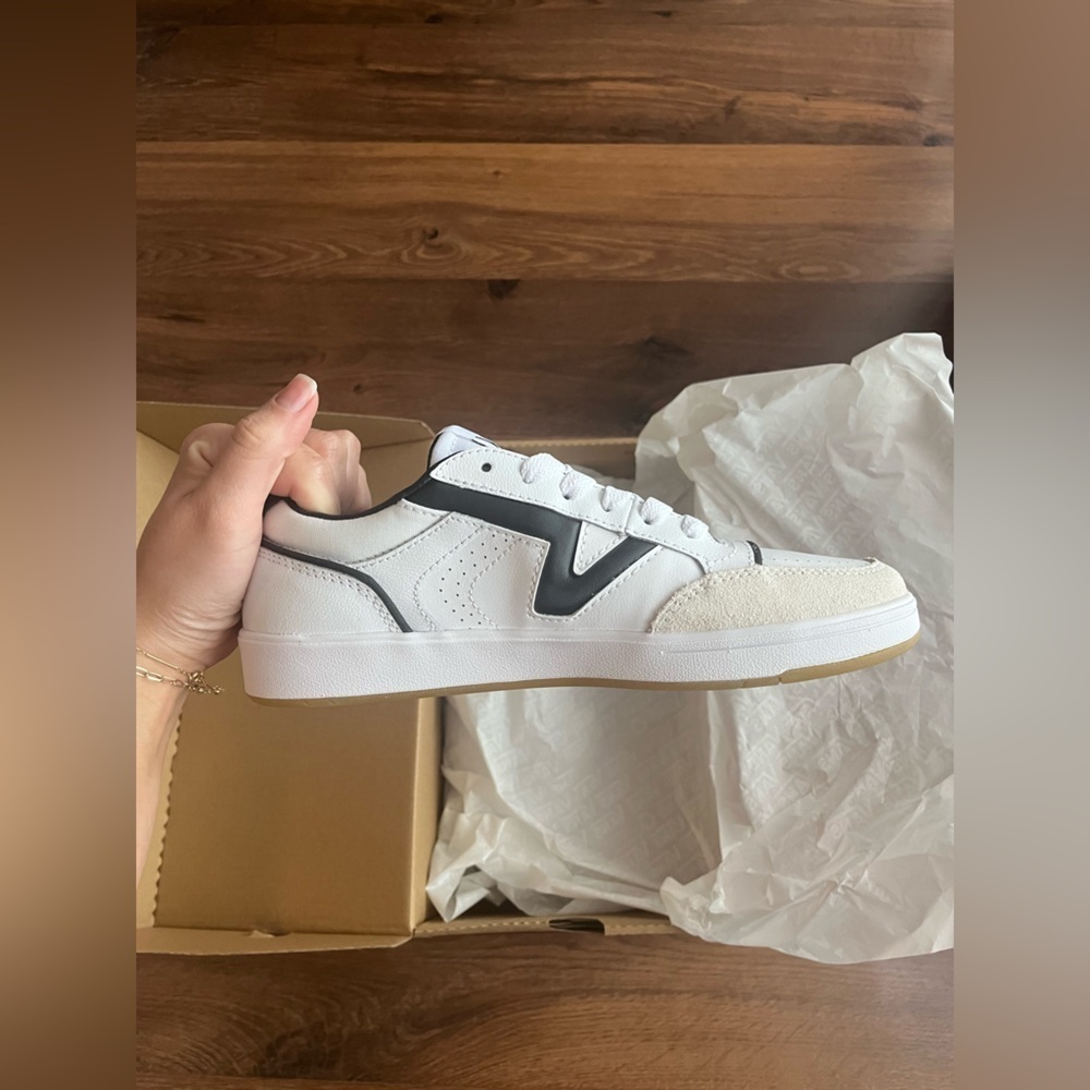 NWT Vans Lowland Cc Jump R Court True White/Black - Serio Collection - Picture 5 of 11